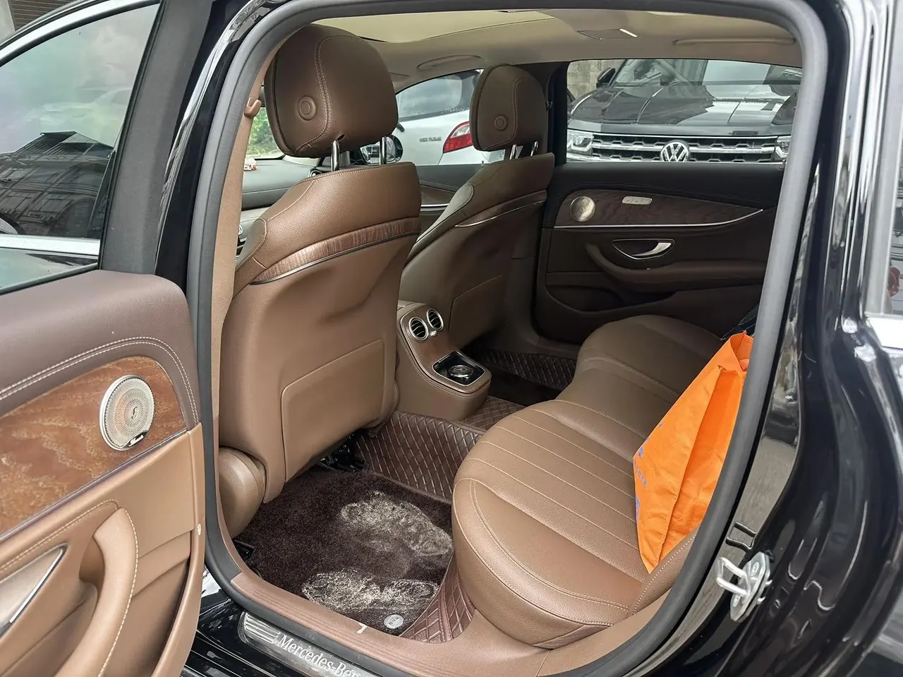Mercedes Benz Class E 2022 E 260 L 5