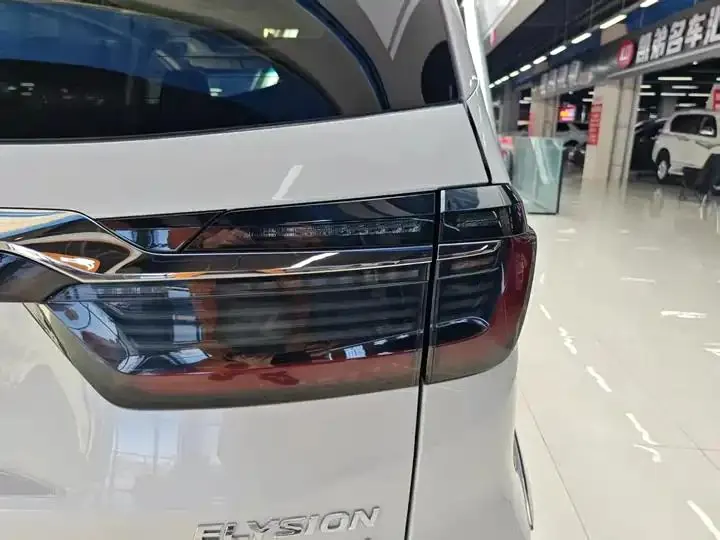 Elyson 2022 2.0L e:HEV Extreme Edition 26
