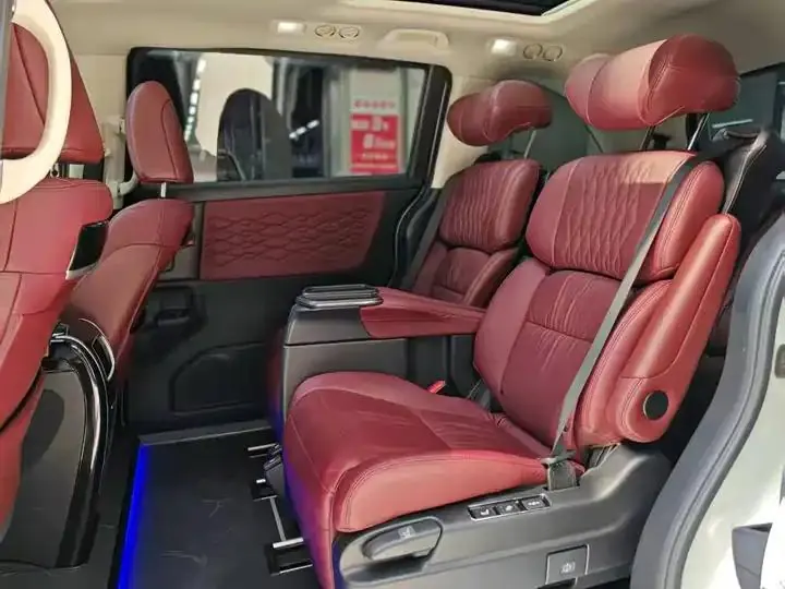 Elyson 2022 2.0L e:HEV Extreme Edition 9
