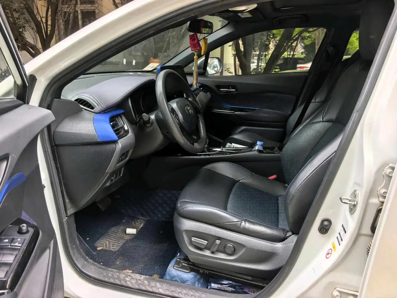 Toyota C- HR 2020 2.0L Leading Edition 2