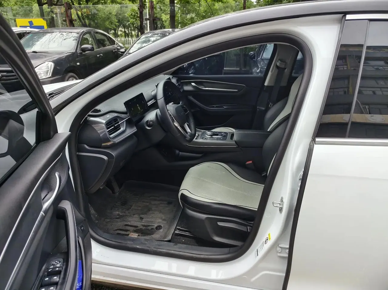 BYD 2024 destroyer 05 DM-i 1.5 stepless glory version 120KM luxury automatic gear 6