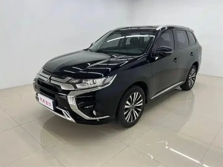 Open image lightbox: Outlander 2021 2.0L Two-Drive Enjoy Edition 5