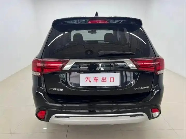 Outlander 2021 2.0L Two-Drive Enjoy Edition 5 5