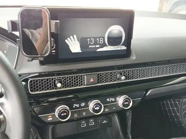Stylish 2023 240TURBO CVT Luxury Edition 13