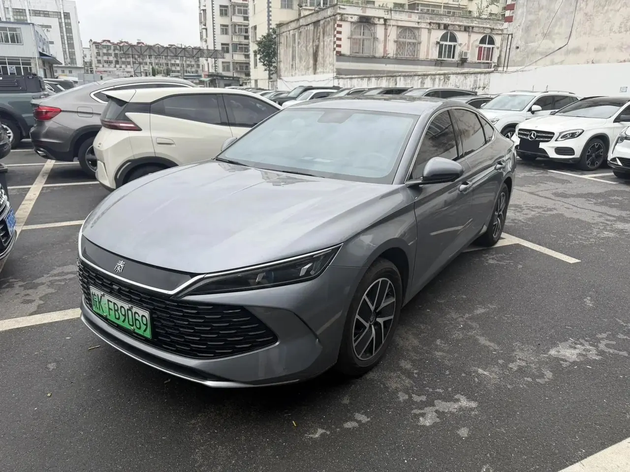 Open image lightbox: Qin L 2024 DM-i 120KM Exceed