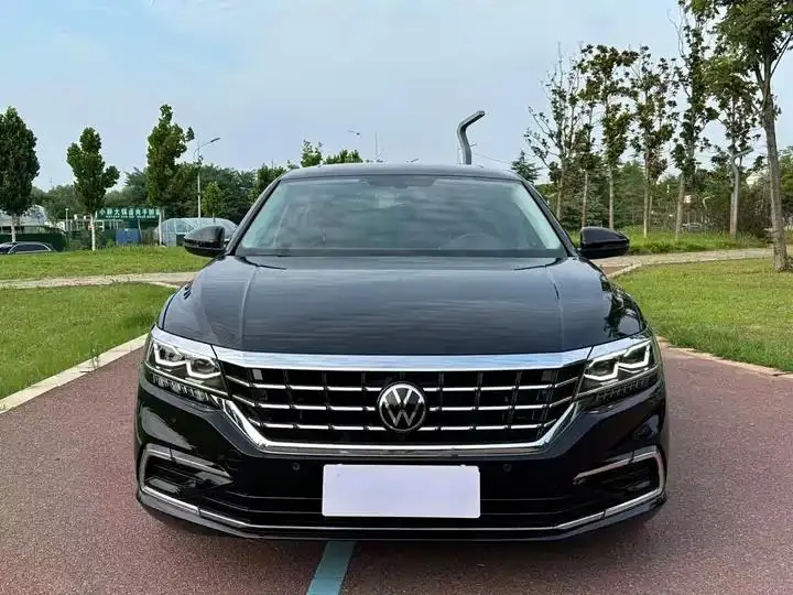 Passat 2021 330TSI Deluxe Edition 2