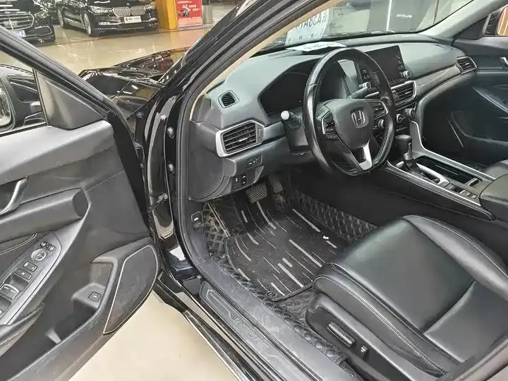 Yingshi 2019 260TURBO exquisite version of the country VI 13