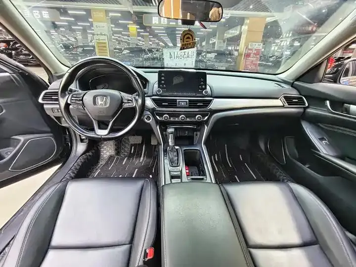 Yingshi 2019 260TURBO exquisite version of the country VI 5