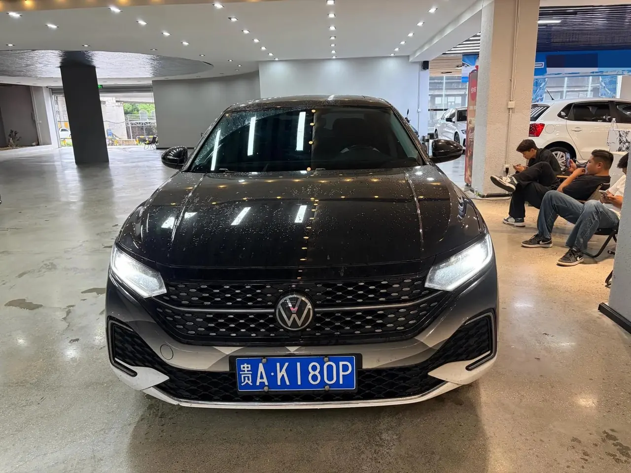 Volkswagen 2025 Passat 2.0TSI 380TSI Outstanding Edition Starry Dragon Edition Automatic 2