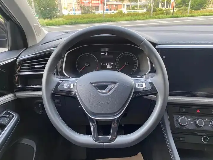 Jetta VS5 2024 280TSI Manual Pioneer Edition 14