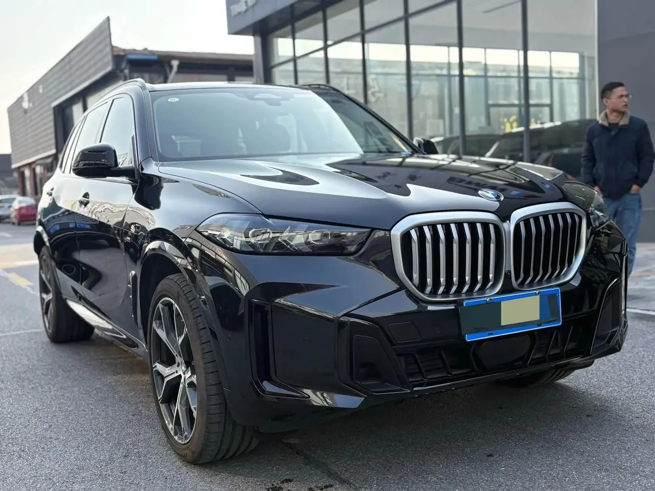 BMW 2023 X5 xDrive30Li 48V 2.0T Luxury Model M Sport Night Edition Automatic 3