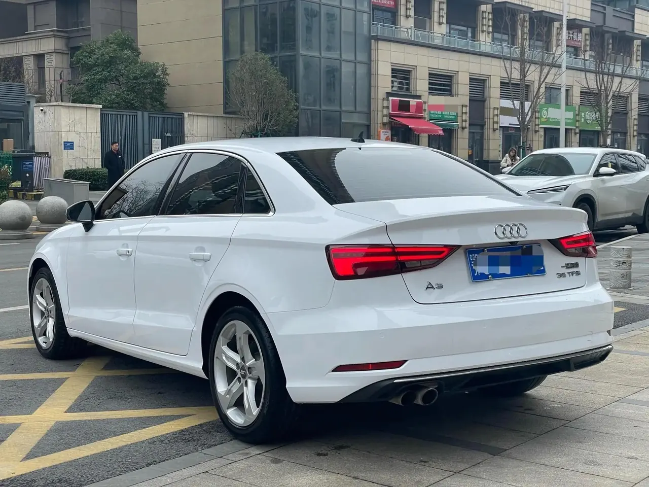 Audi A3 2020 Limousine 35 TFSI aggressive country v 9