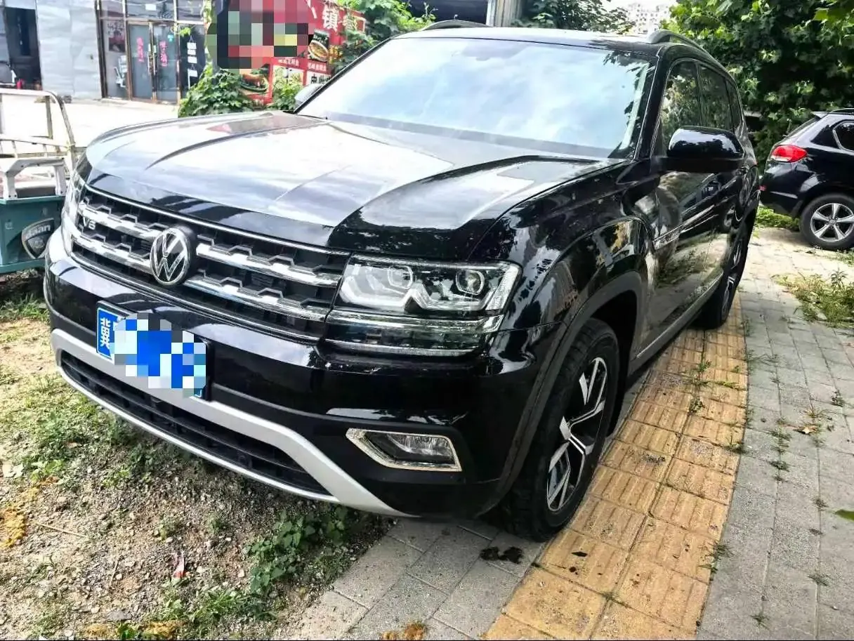 Open image lightbox: Touang 2020 380TSI 4-wheel drive deluxe national v