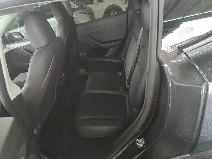 Model Y 2024 rear-wheel drive version 17