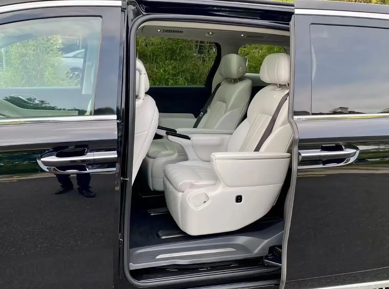 Voyah 2025 Model Dreamer PHEV 1.5T Four-Wheel-Drive Prestige Kunpeng Edition Automatic 4