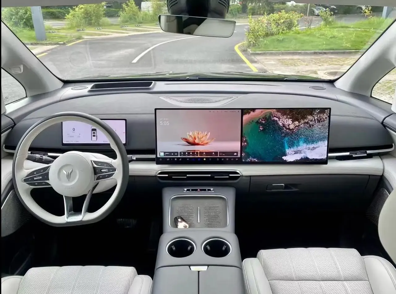 Voyah 2025 Model Dreamer PHEV 1.5T Four-Wheel-Drive Prestige Kunpeng Edition Automatic 5