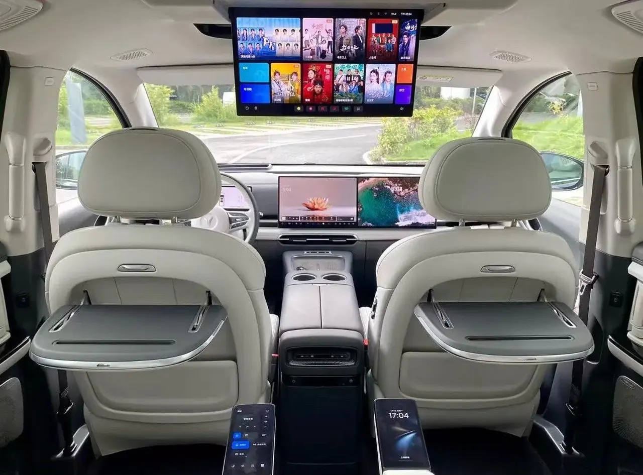 Voyah 2025 Model Dreamer PHEV 1.5T Four-Wheel-Drive Prestige Kunpeng Edition Automatic 6