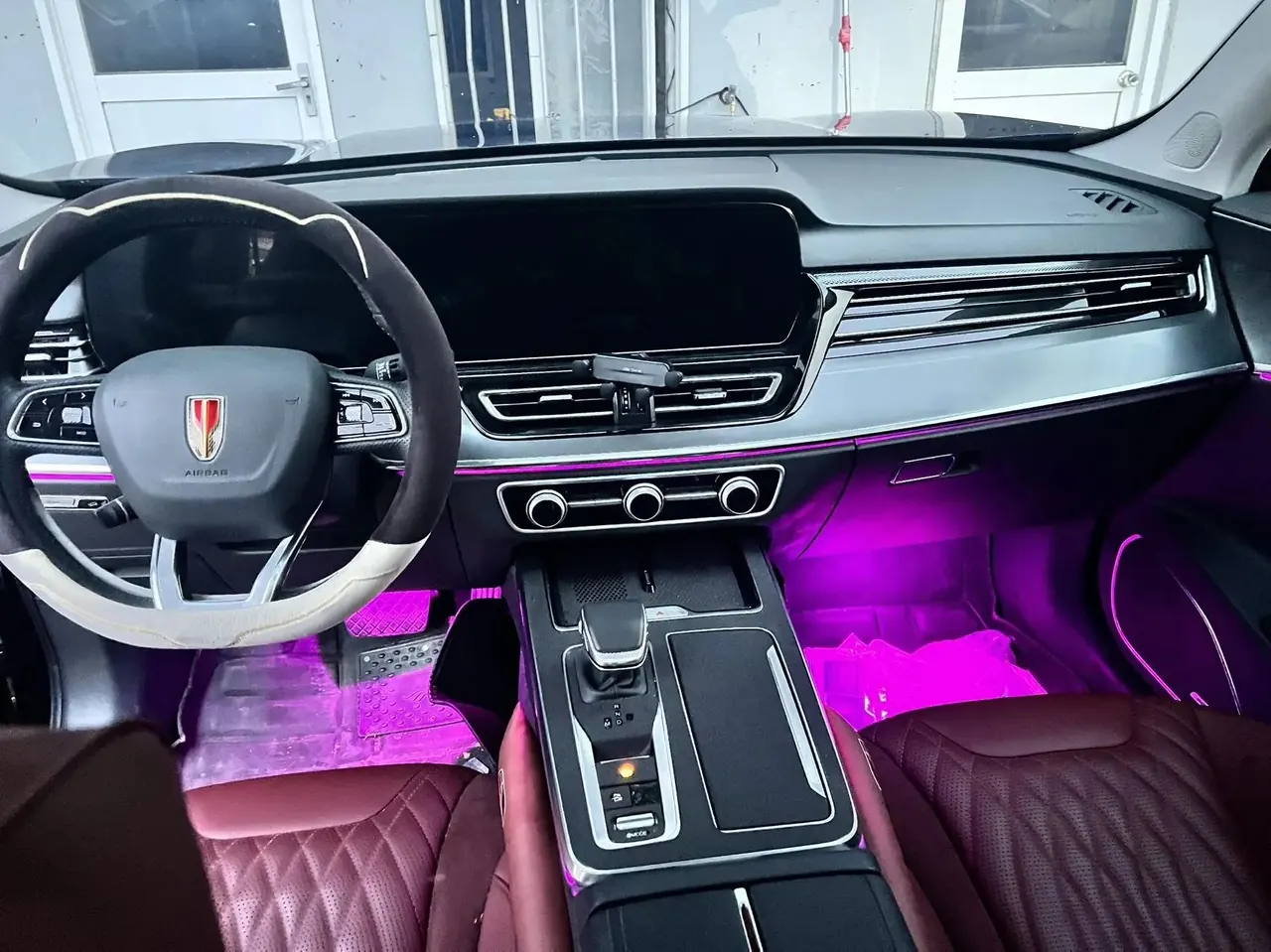 HongQi HS5 2023 model 2.0T Qixiang Pro version 4