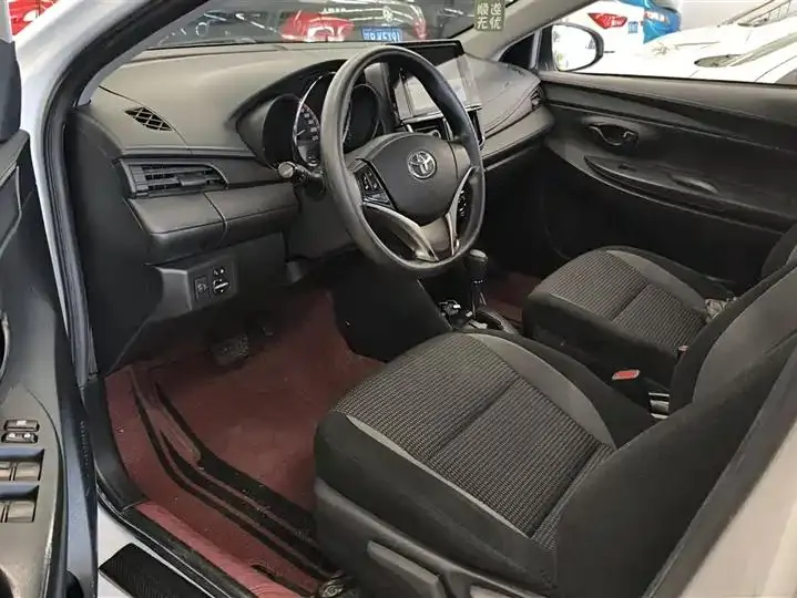 Vichy FS 2021 1.5L CVT Vanguard Edition 9