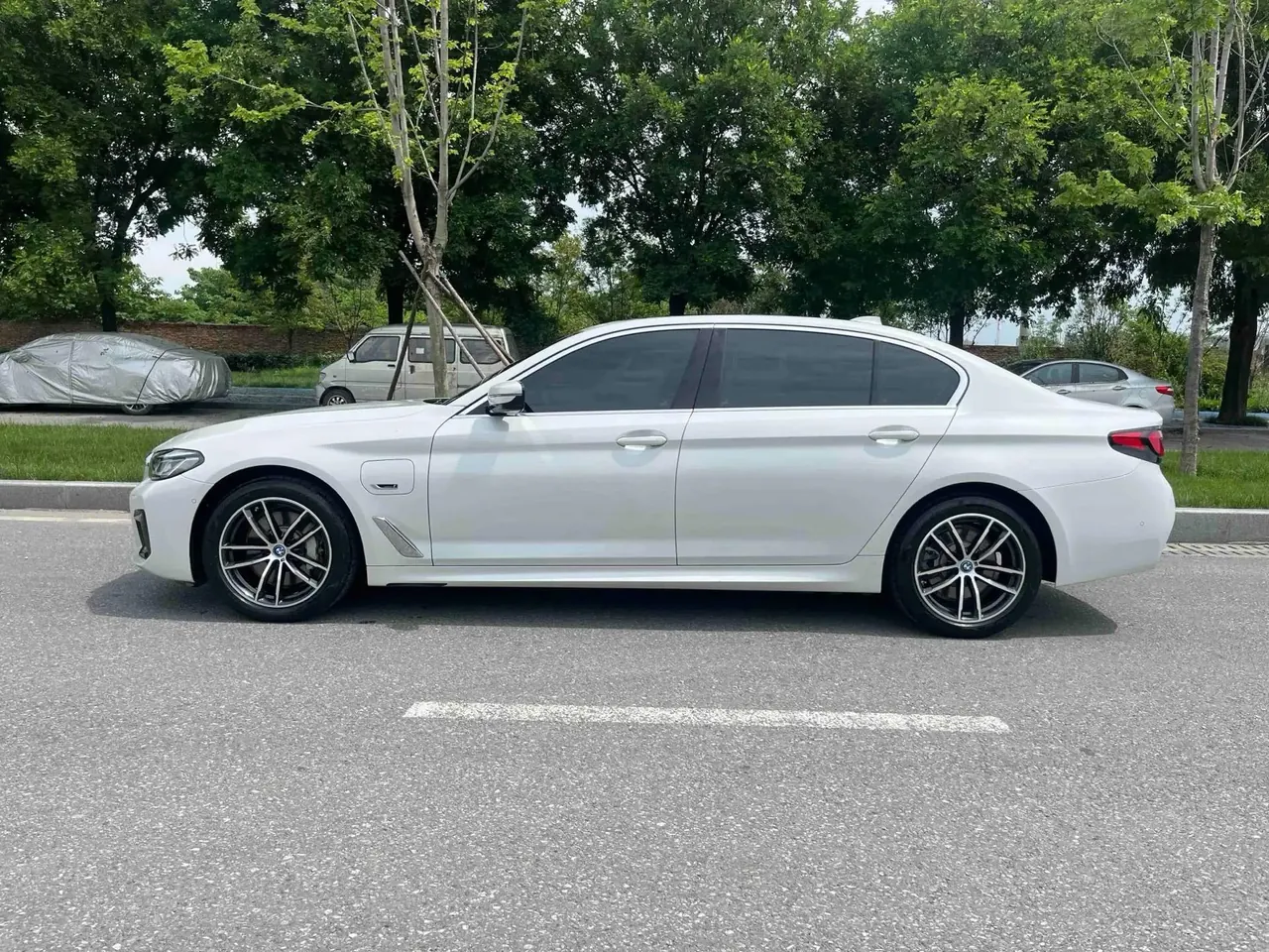 BMW 5 New Energy 2021 Modified 535Le M Sports Suit 15