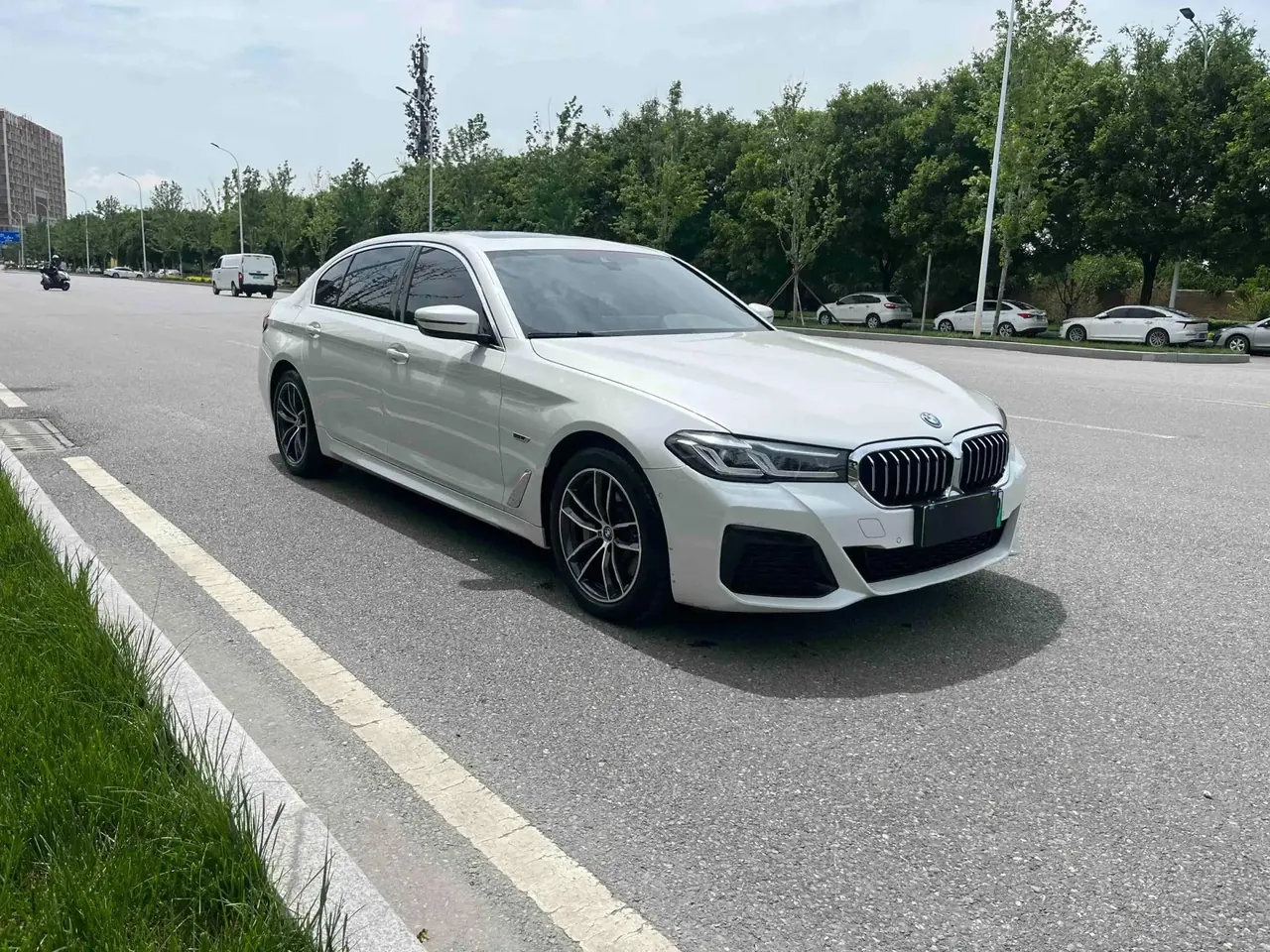 BMW 5 New Energy 2021 Modified 535Le M Sports Suit 3