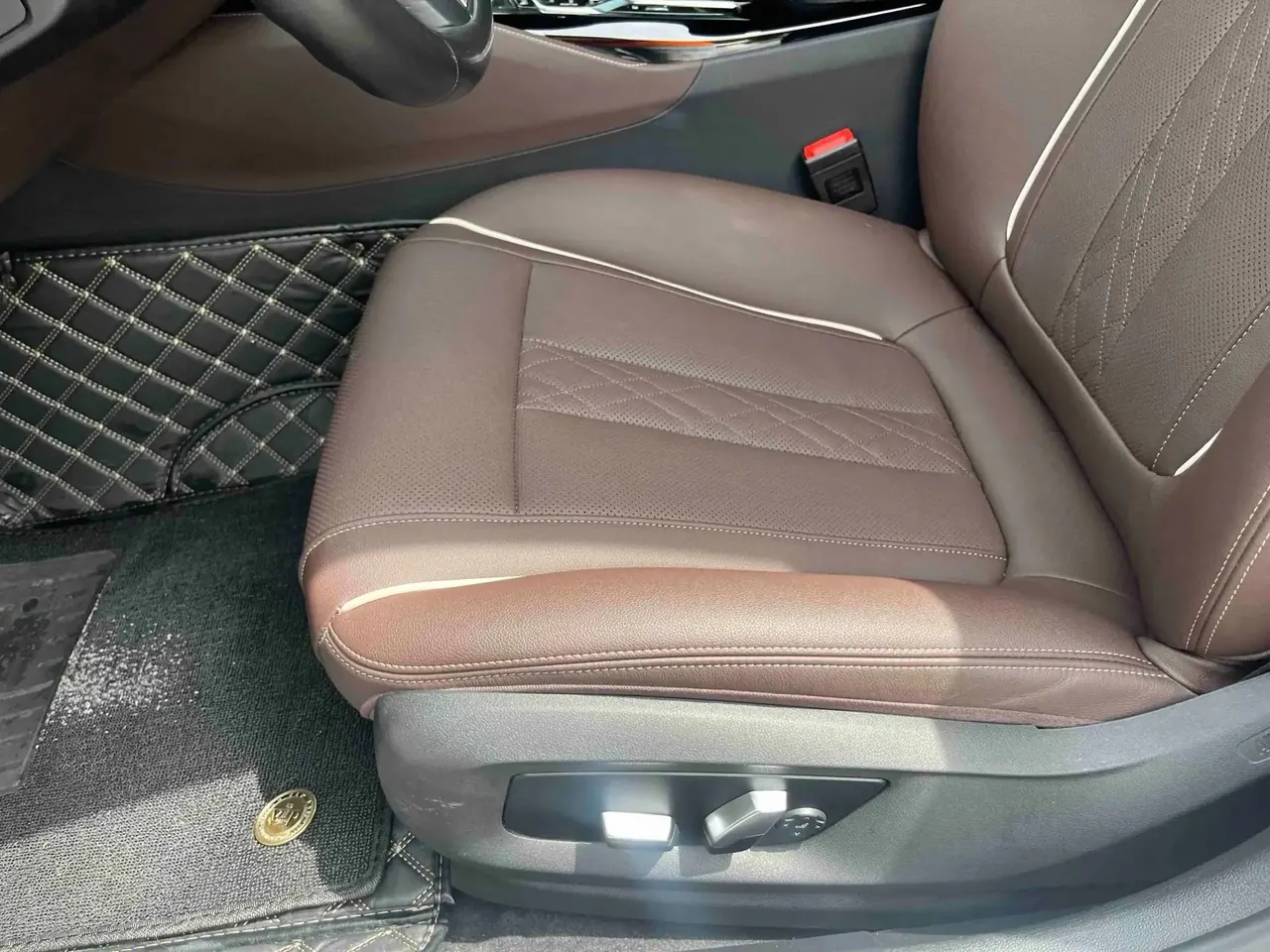 BMW 5 New Energy 2021 Modified 535Le M Sports Suit 8