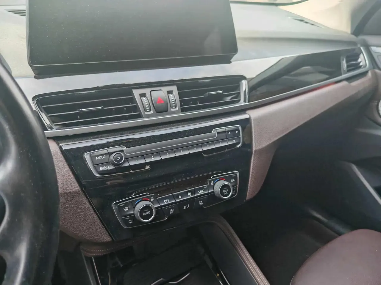 BMW X1 2022 sDrive20Li Luxury Model 3