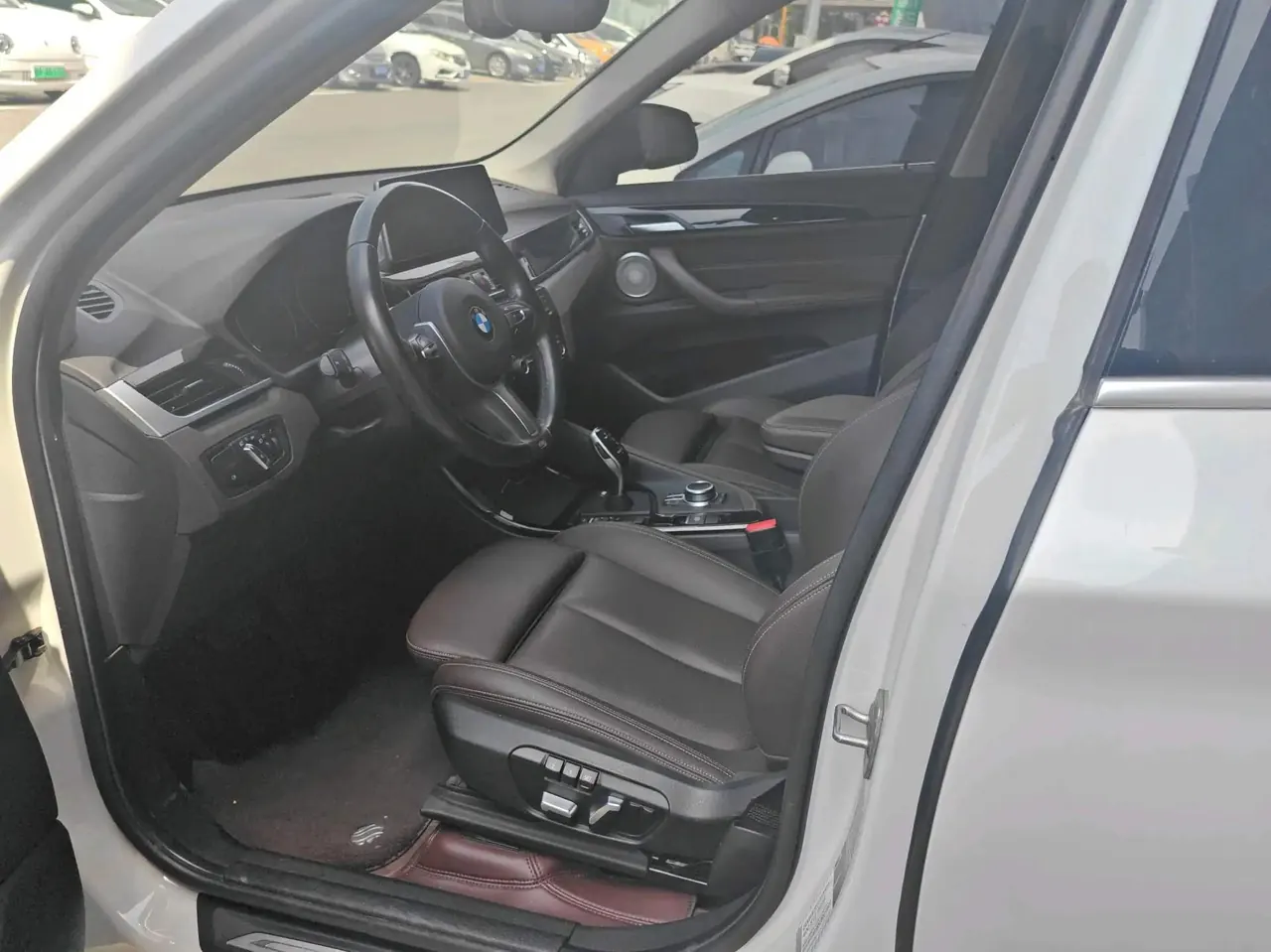 BMW X1 2022 sDrive20Li Luxury Model 4