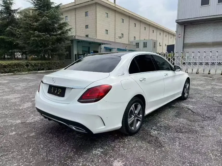 Mercedes Benz C- Class 2021 C 260 L Sport Edition 4