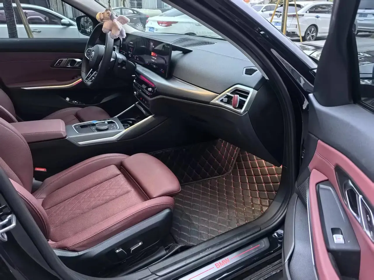 BMW 2025 i3 eDrive 35 L automatic gear 11