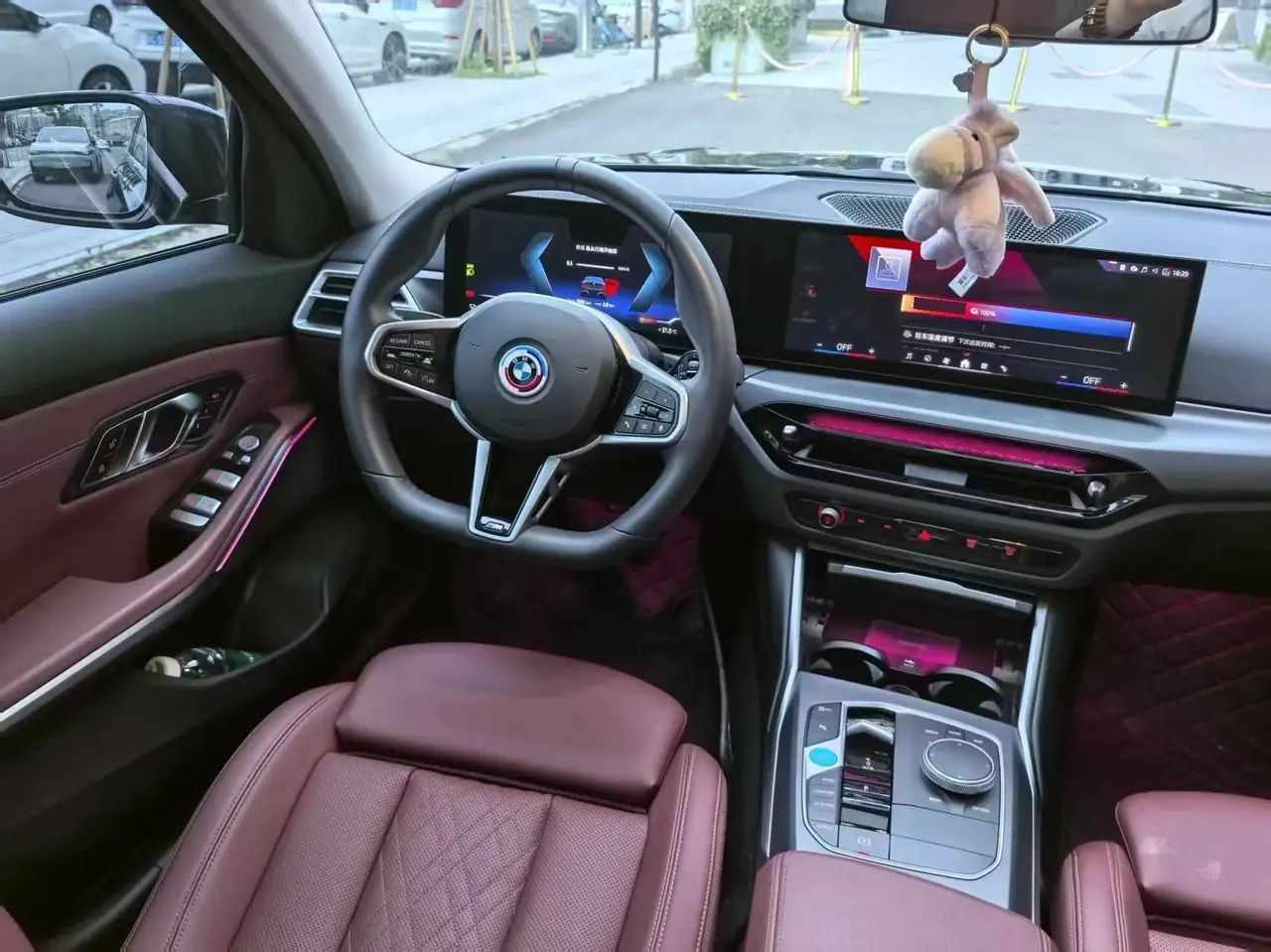 BMW 2025 i3 eDrive 35 L automatic gear 14