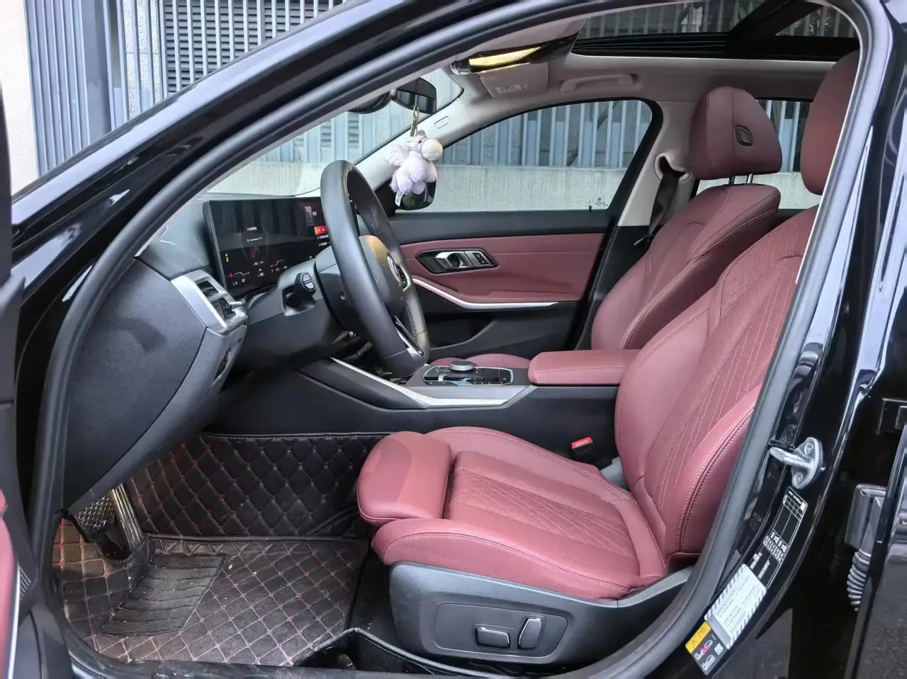 BMW 2025 i3 eDrive 35 L automatic gear 8