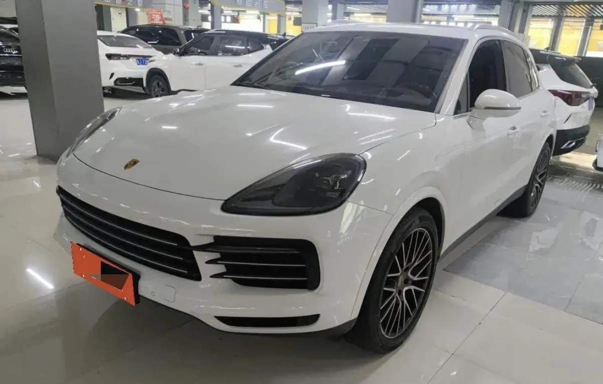 2022 Cayenne Coupé 3.0T Platinum Edition - View 1