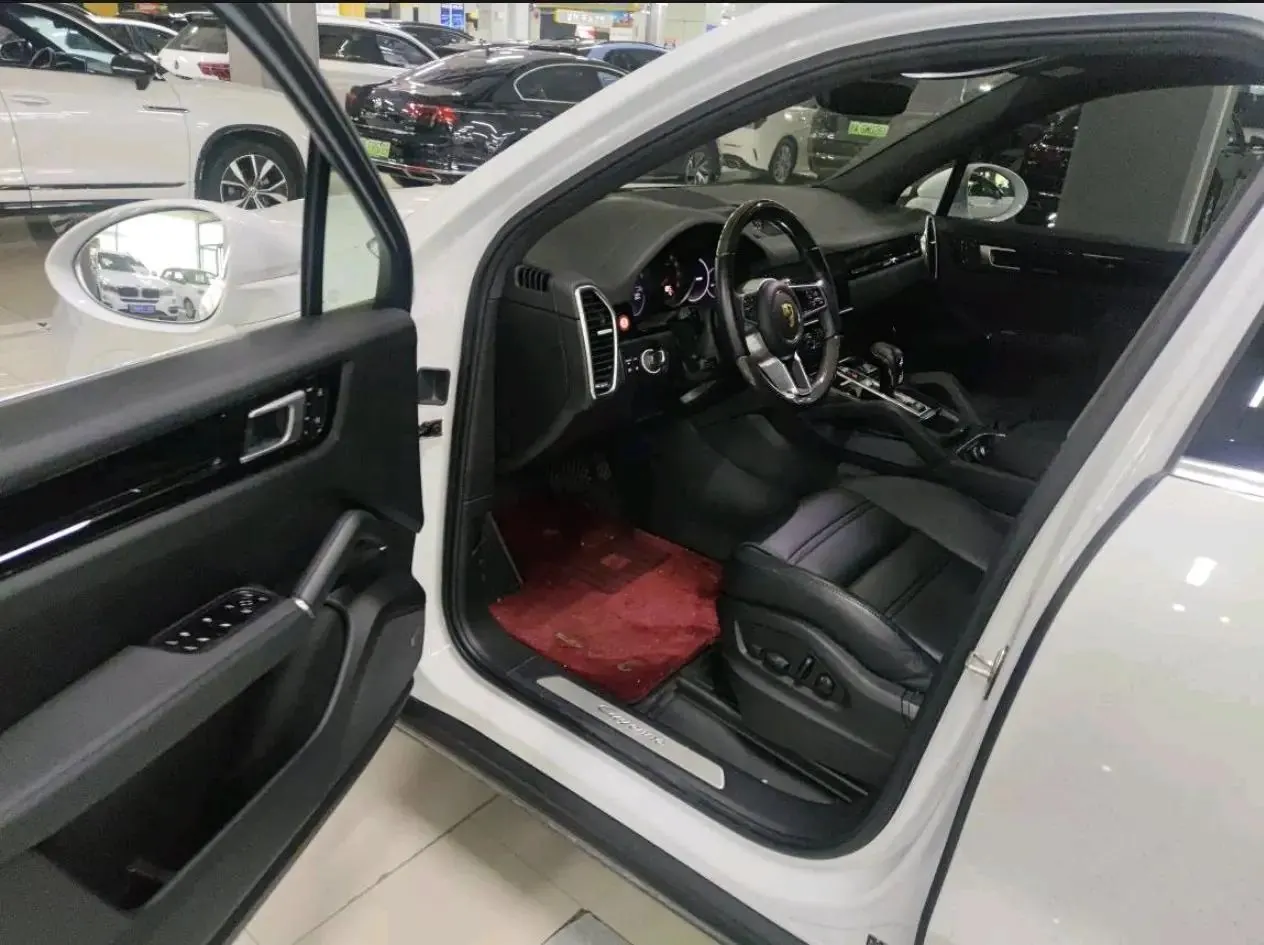 2022 Cayenne Coupé 3.0T Platinum Edition 2