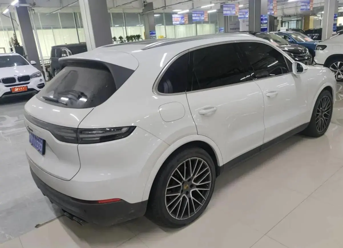 2022 Cayenne Coupé 3.0T Platinum Edition 5