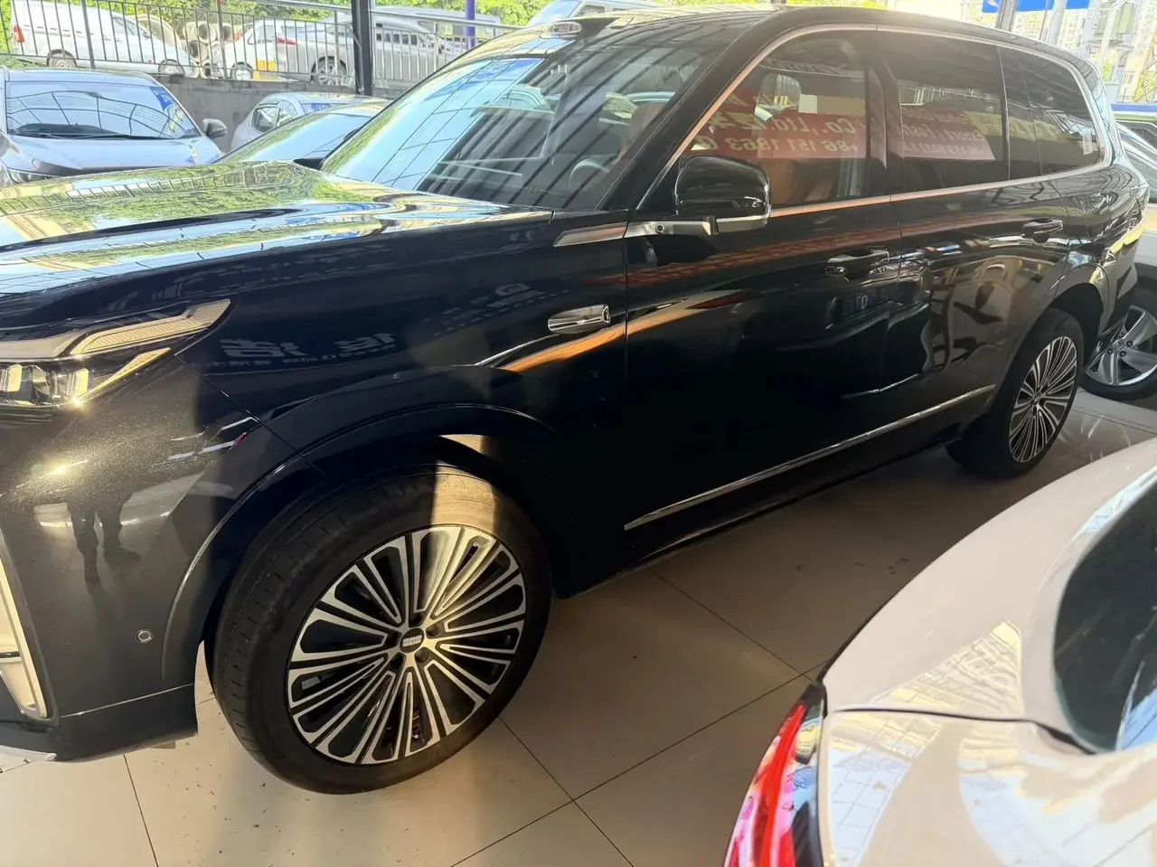 Geely Galaxy 2025 M9 1.5T 210km 4-wheel drive pilot version automatic gear 5