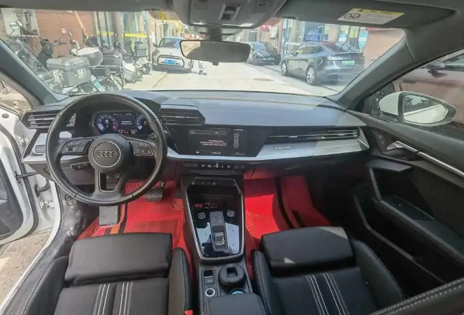 Audi A3 2021 model Sportback 35 TFSI Fashion Sport version 4