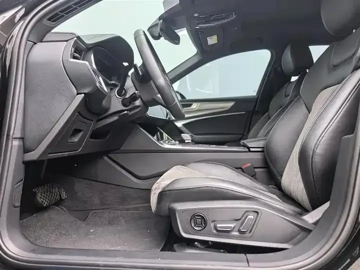 Audi A6L 2023 Model Facelift 45 TFSI Prestige Dynamic Edition 6
