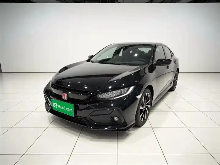 Civic 2021 HATCHBACK 220TURBO CVT Trendy & Cool Edition - View 1