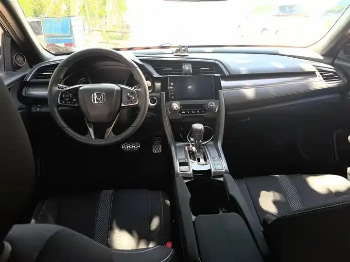 Civic 2021 HATCHBACK 220TURBO CVT Trendy & Cool Edition 10