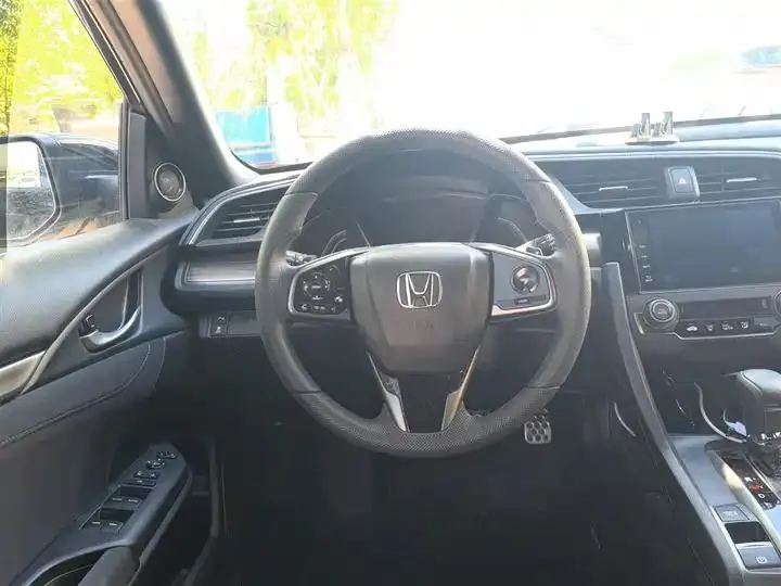 Civic 2021 HATCHBACK 220TURBO CVT Trendy & Cool Edition 11