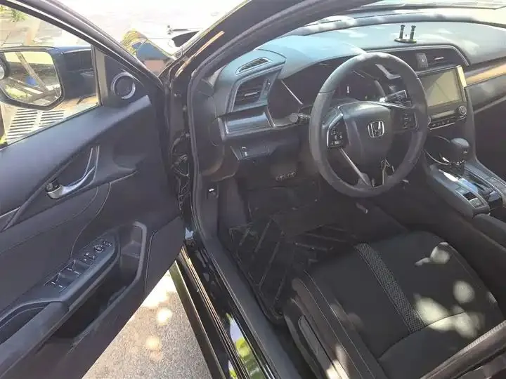 Civic 2021 HATCHBACK 220TURBO CVT Trendy & Cool Edition 17