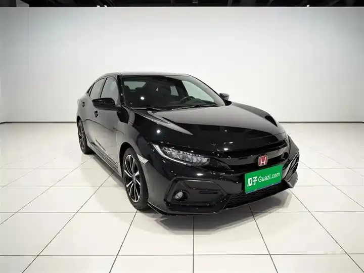 Civic 2021 HATCHBACK 220TURBO CVT Trendy & Cool Edition 3