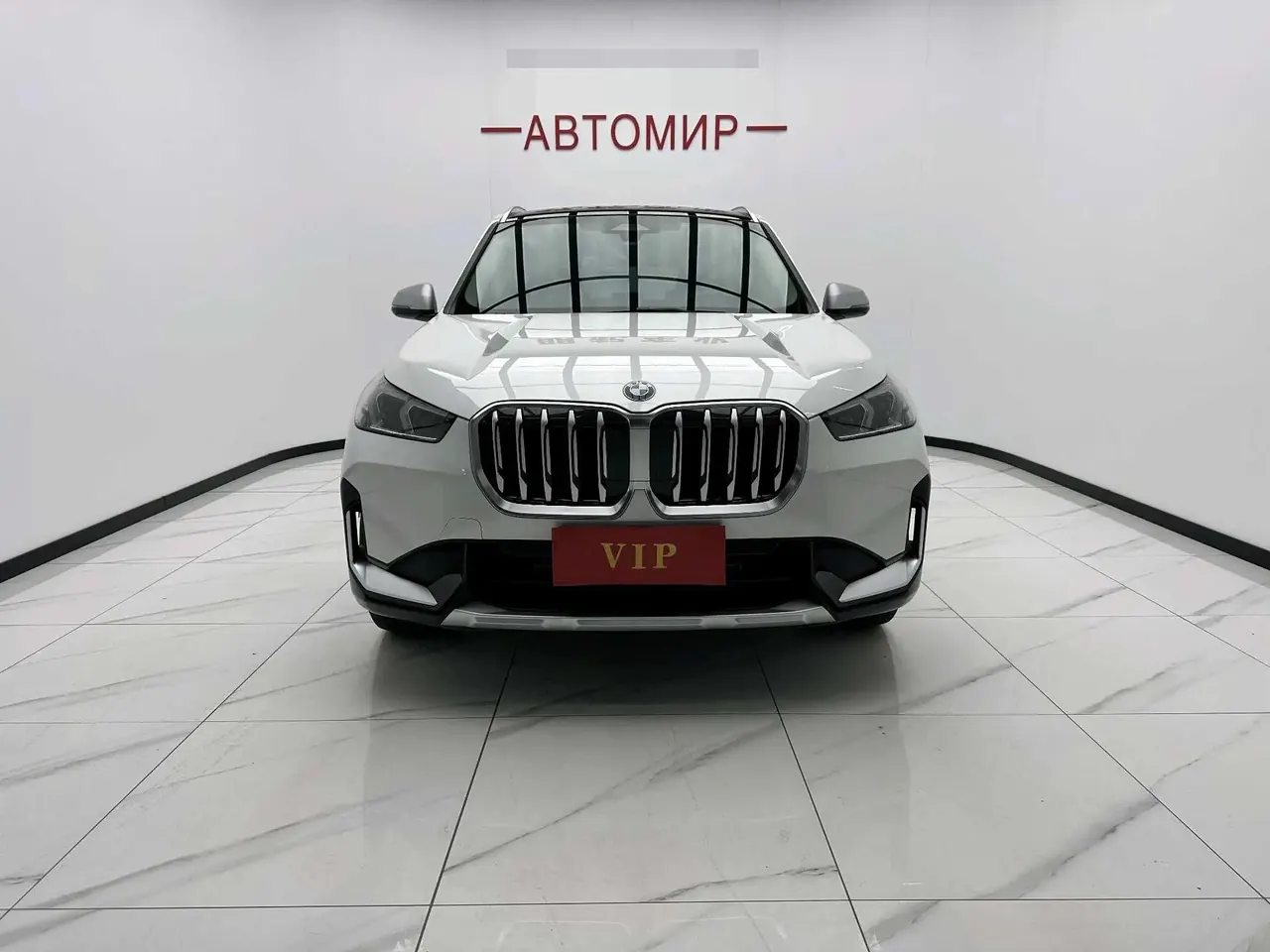 BMW 2023 X1 sDrive20Li 1.5T, Design Package, Automatic Transmission 2