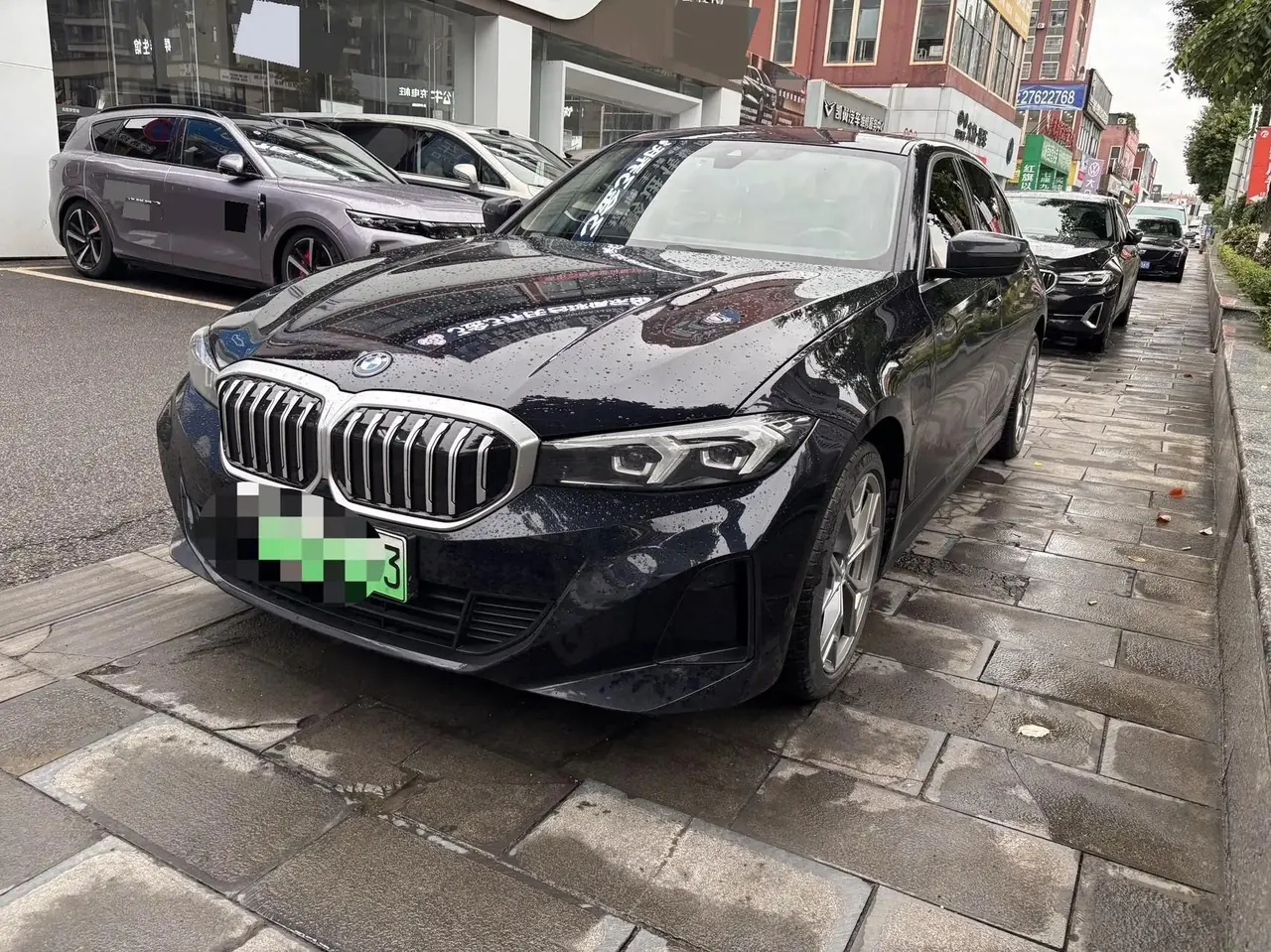 Open image lightbox: BMW i3 2022 model eDrive 35 L