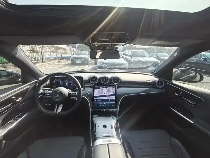 Mercedes Benz C- Class 2023 C 260 L Sport Edition 16