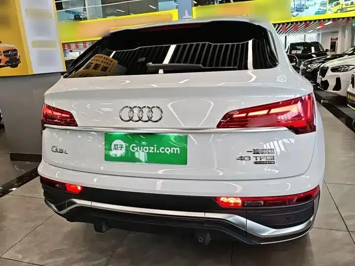 Audi Q5L Sportback 2022 40 TFSI Luxury Model 5