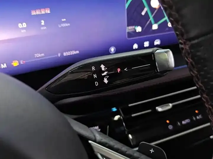 Century 2023 2.0T Six-seat World Edition 14