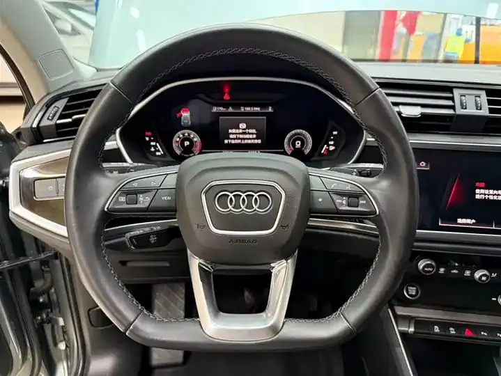 Audi Q3 2022 model 35 TFSI Fashion Dynamic Edition 11