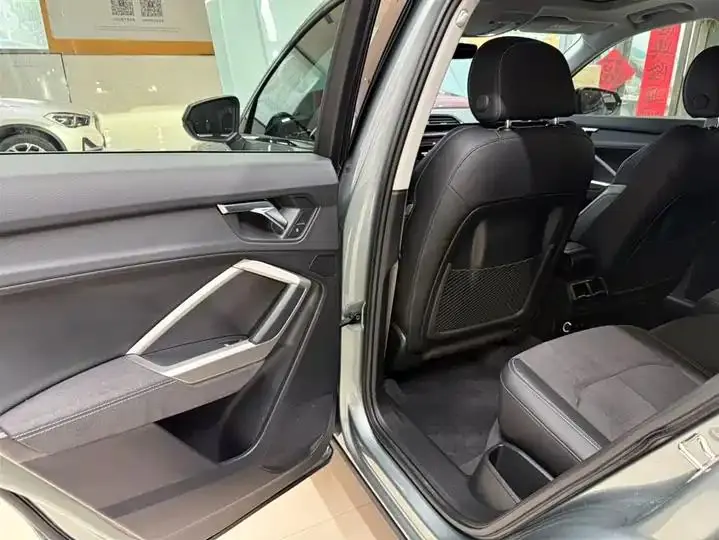 Audi Q3 2022 model 35 TFSI Fashion Dynamic Edition 17